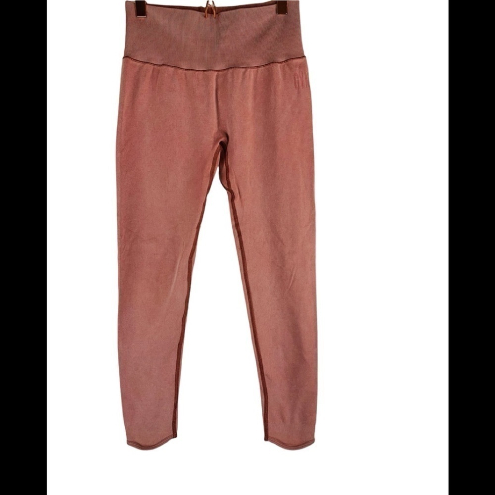 Gymshark Seamless Pink Embroidered Leggings Size Small